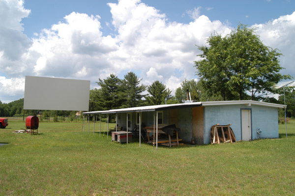 Meredith Drive-In Theatre - 2002-2003 Photo (newer photo)
